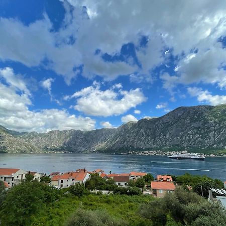 Apartments Krivokapic Prcanj With Bay View Kotor Exteriör bild