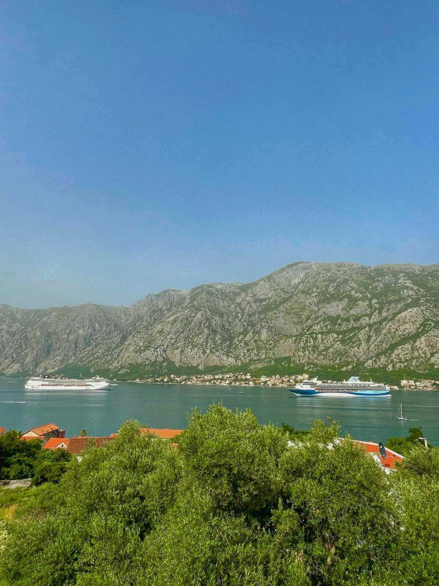 Apartments Krivokapic Prcanj With Bay View Kotor Exteriör bild