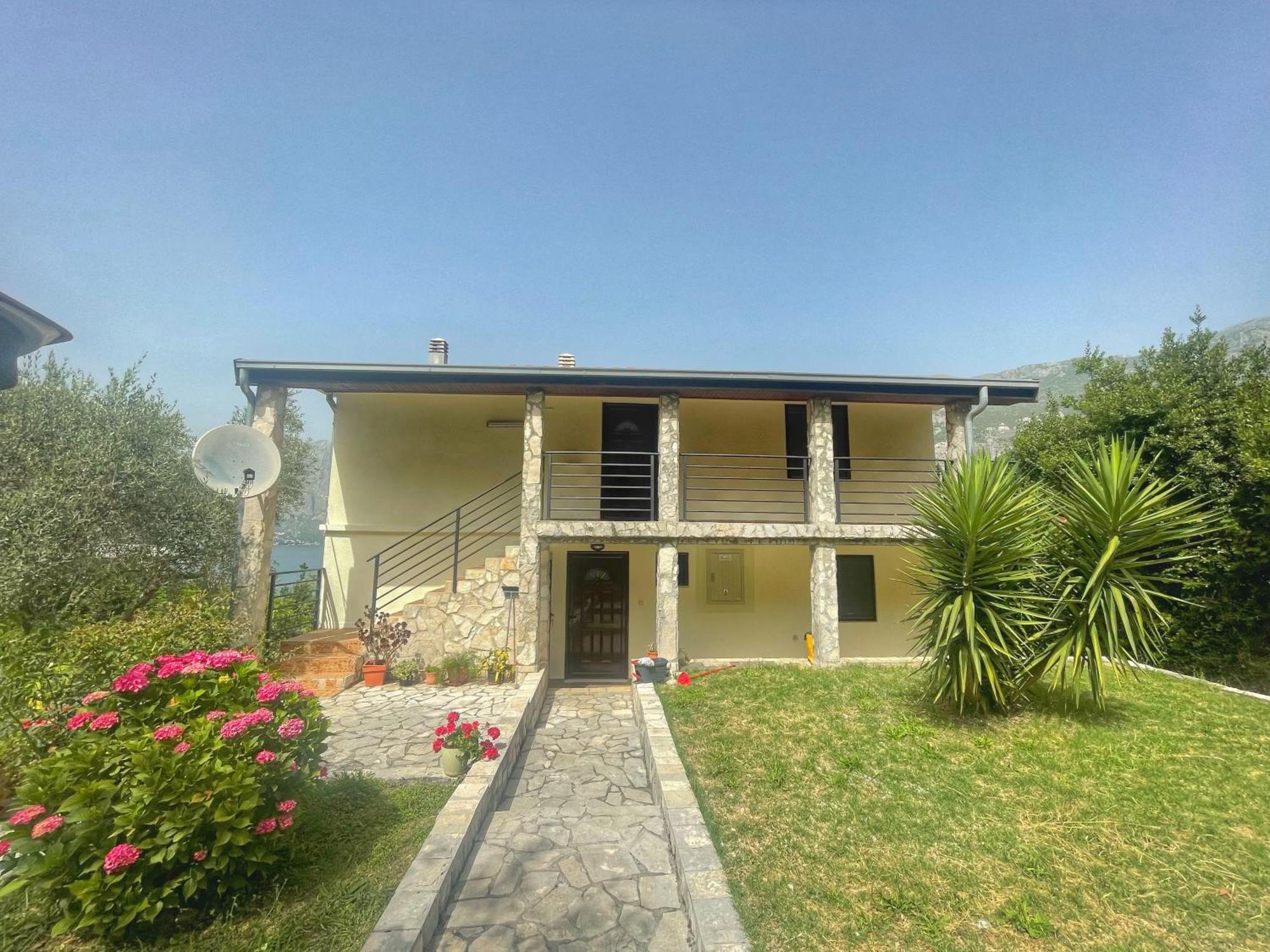 Apartments Krivokapic Prcanj With Bay View Kotor Exteriör bild