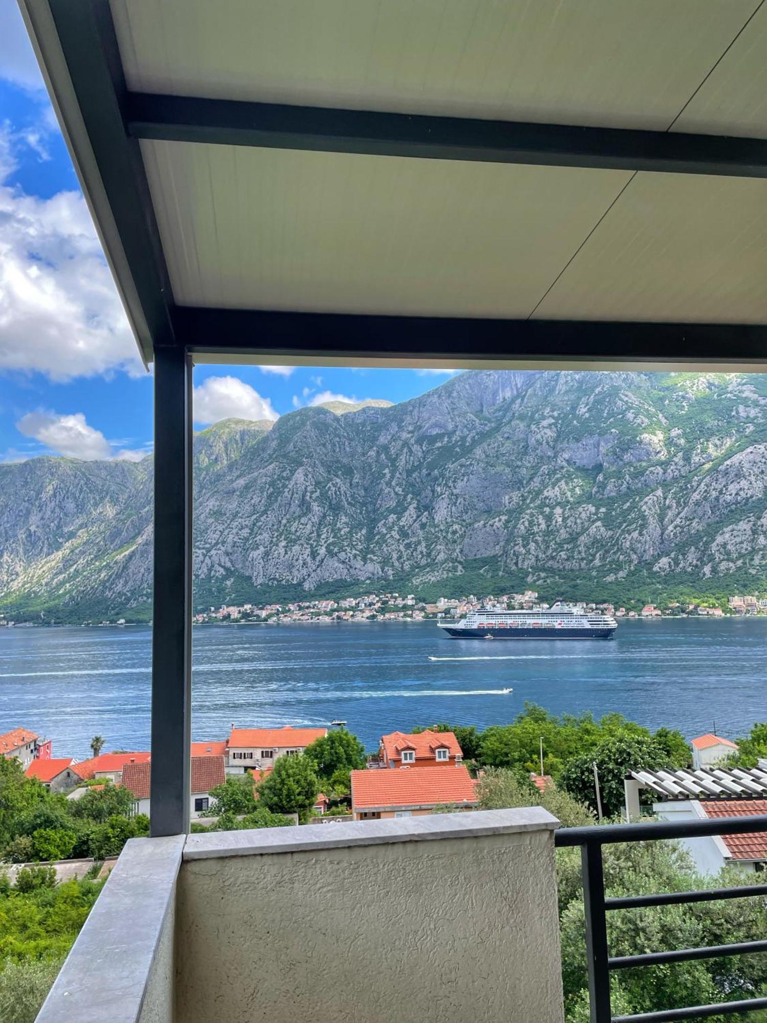 Apartments Krivokapic Prcanj With Bay View Kotor Exteriör bild